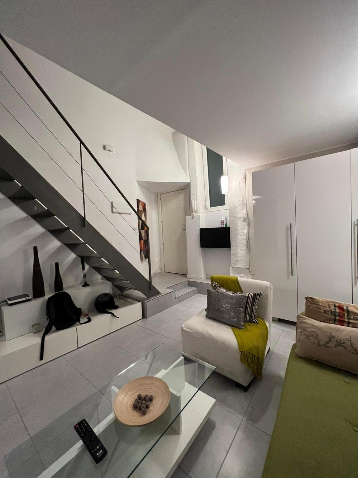 Excelente Loft En Trafalgar Madryt